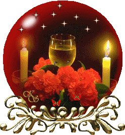Middelgrote kerstmis animatie van een kerstkaars - Globe met een glas wijn en twee brandende gele kaarsen met rode bloemen