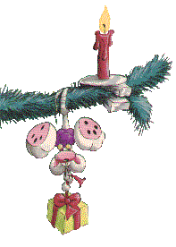 Middelgrote kerstmis animatie van een kerstkaars - Muis hangt met een pakje aan een sparrentak en op de tak staat een brandende rode kaars