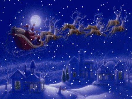 Grote animatie van een rendier - De Kerstman vliegt bij volle maan met zijn arrenslee en acht rendieren door de lucht terwijl het sneeuwt