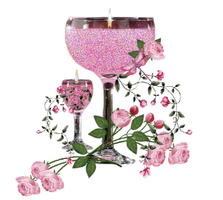 Middelgrote kerstanimatie - Twee roze glazen met brandende kaarsen en roze rozen