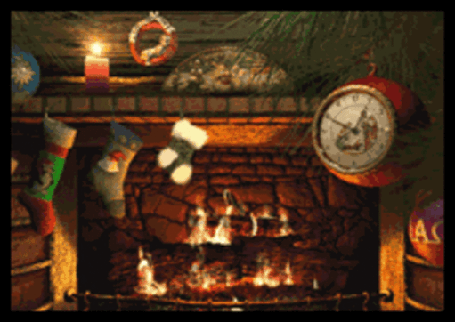 Grote animatie van een schoorsteen - Een kaars staat te branden boven de brandende open haard en aan de schouw hangen kerstsokken en een kerstbal met klok