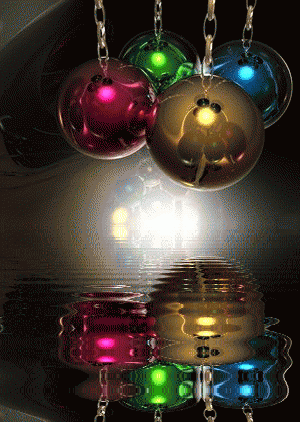 Grote kerstanimatie van een kerstbal - Vier kerstballen boven het water