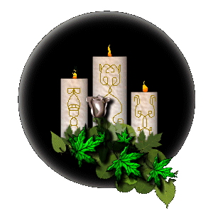 Middelgrote kerstmis animatie van een kerstkaars - Drie brandende witte kaarsen met kerstgroen in een globe